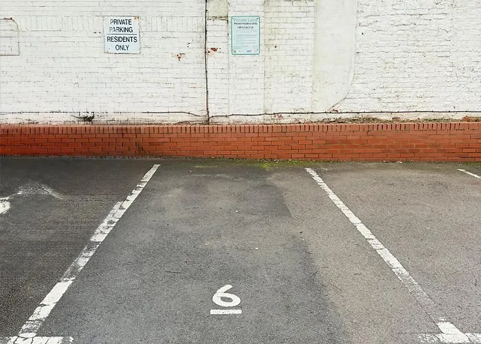 2Br-Parking-Private Patio-5 Mins To Minster * ヨーク